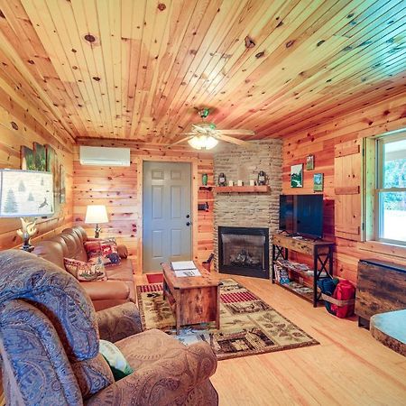 Blue Ridge Mountain Cabin With Views And Hot Tub Sparta Luaran gambar
