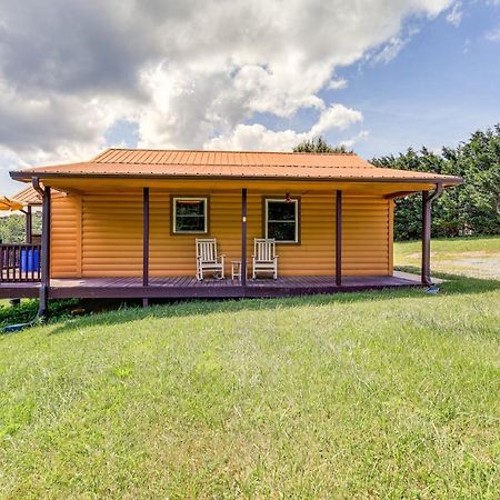 Blue Ridge Mountain Cabin With Views And Hot Tub Sparta Luaran gambar